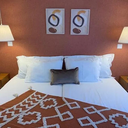 Bus Station & Guest house Coimbra