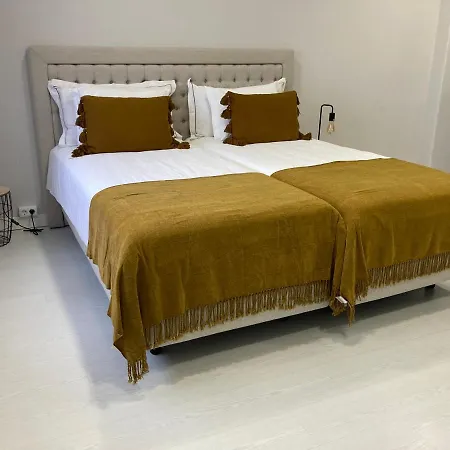 Bus Station & Guest house Coimbra