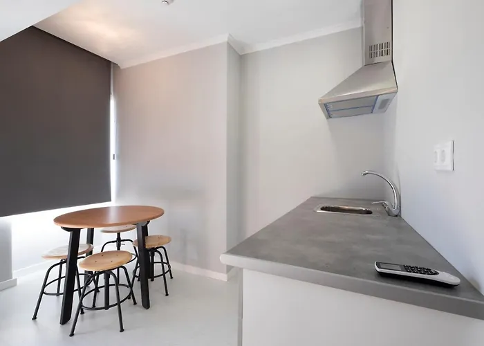 Bus Station & ゲストハウス *