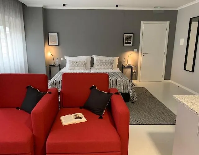 ゲストハウス Bus Station & *